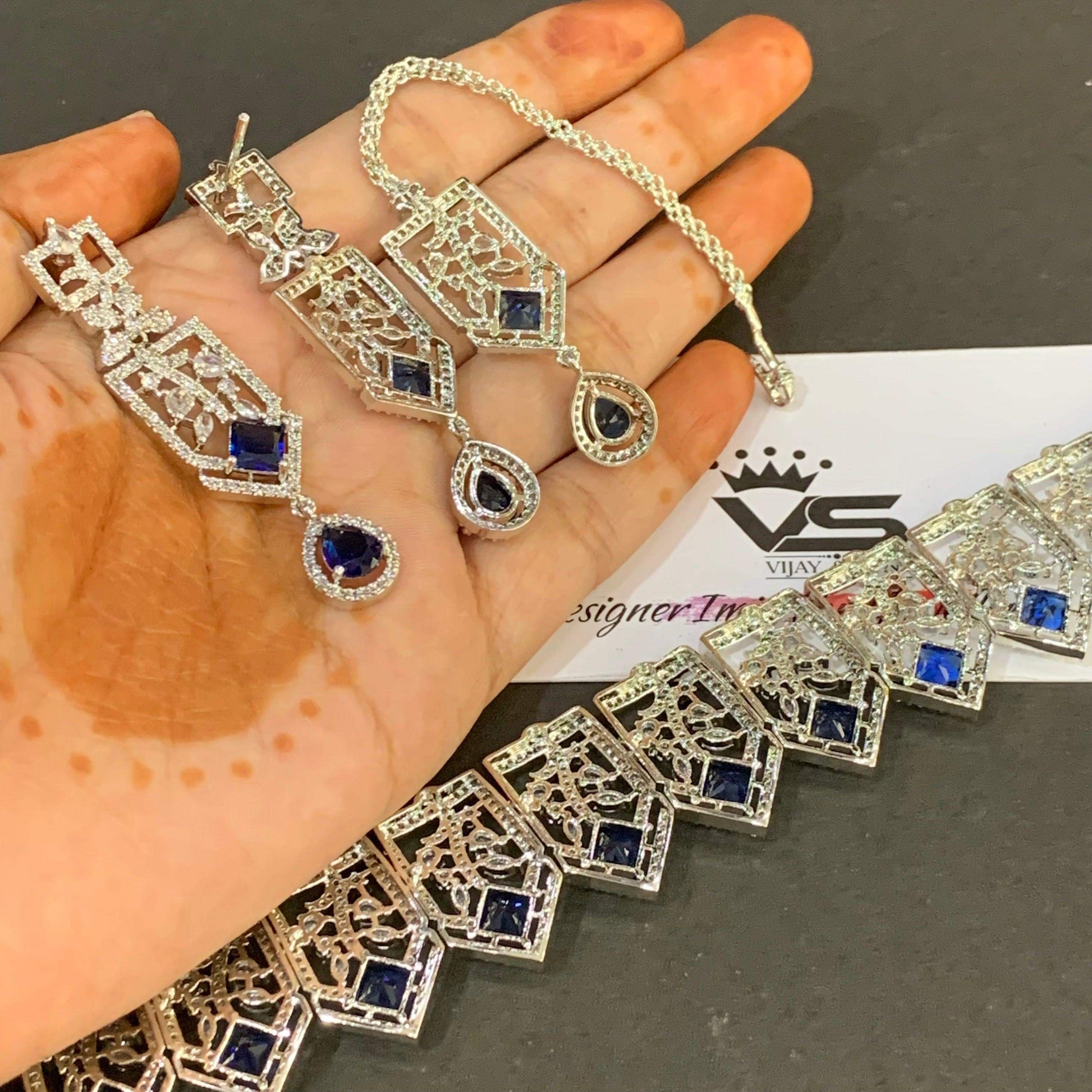 Zircon set 25788 - Vijay & Sons