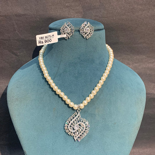 Zircon Pendant set 5567777