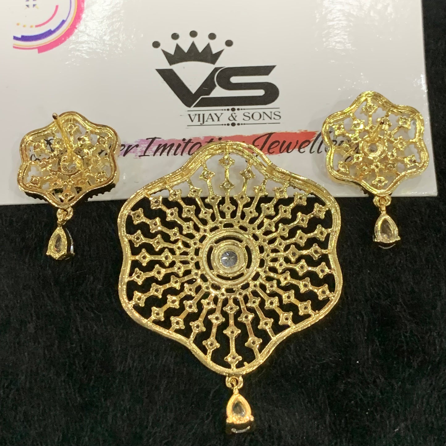Zircon Pendant Sets 525773