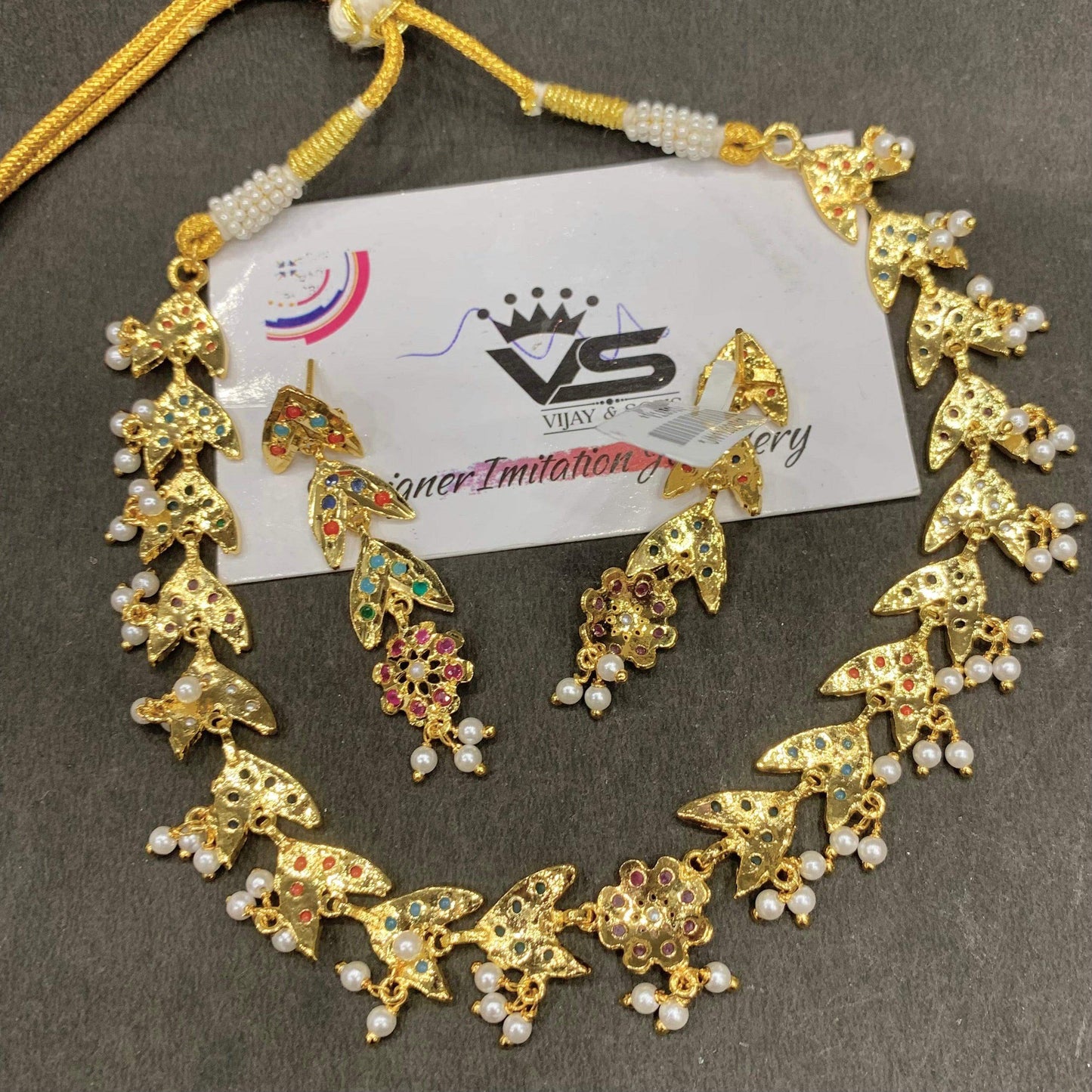 Jadau necklace set 8230 - Vijay & Sons