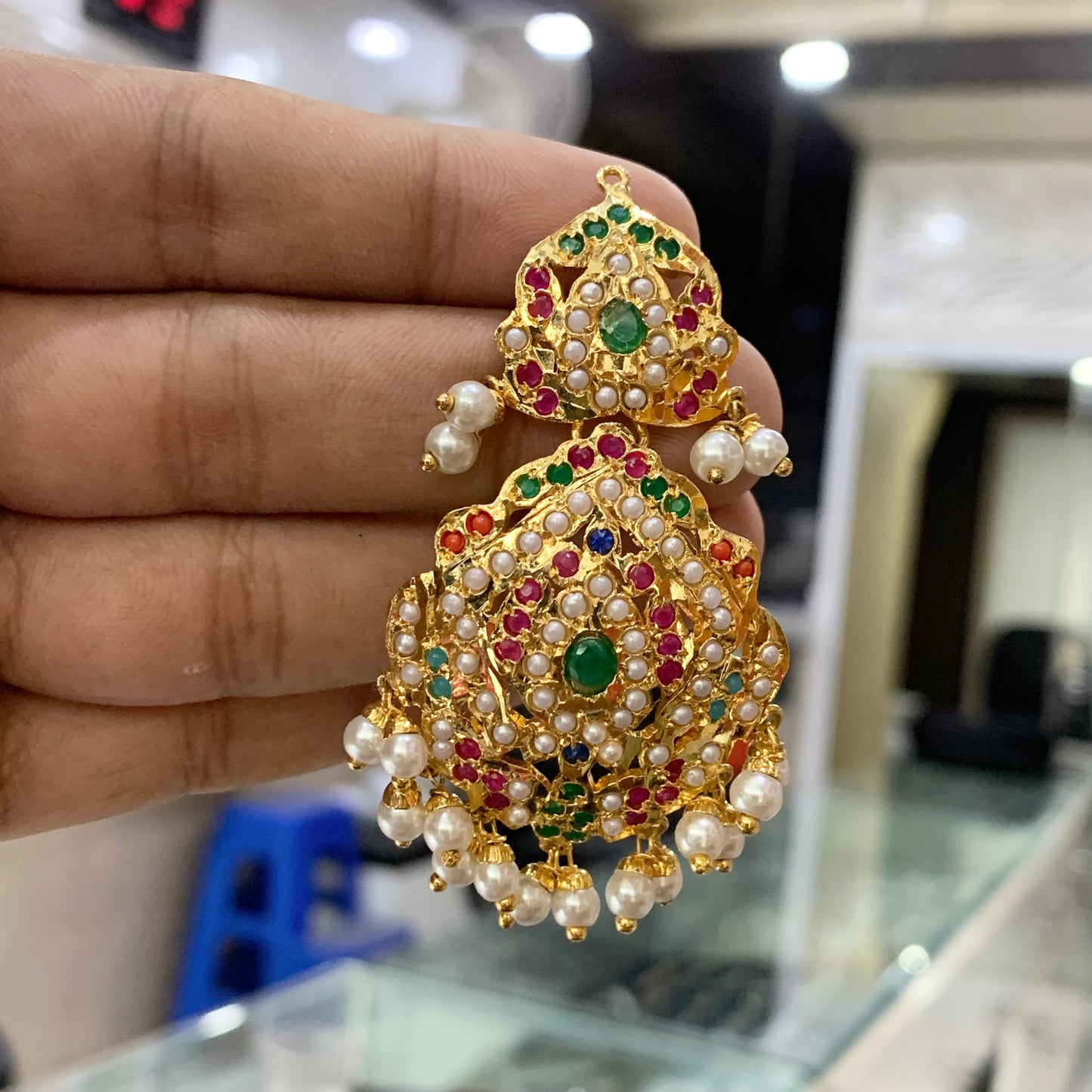Jadau Earrings 1846184