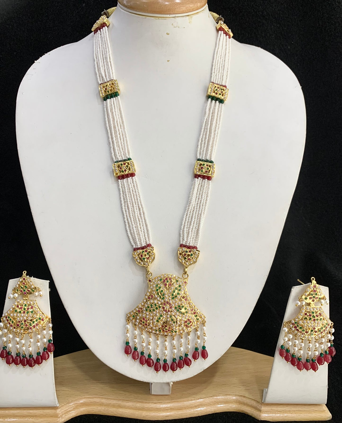 Jadau Rani haar 765789765