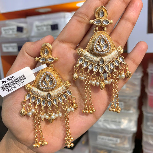Antique Earrings 433566