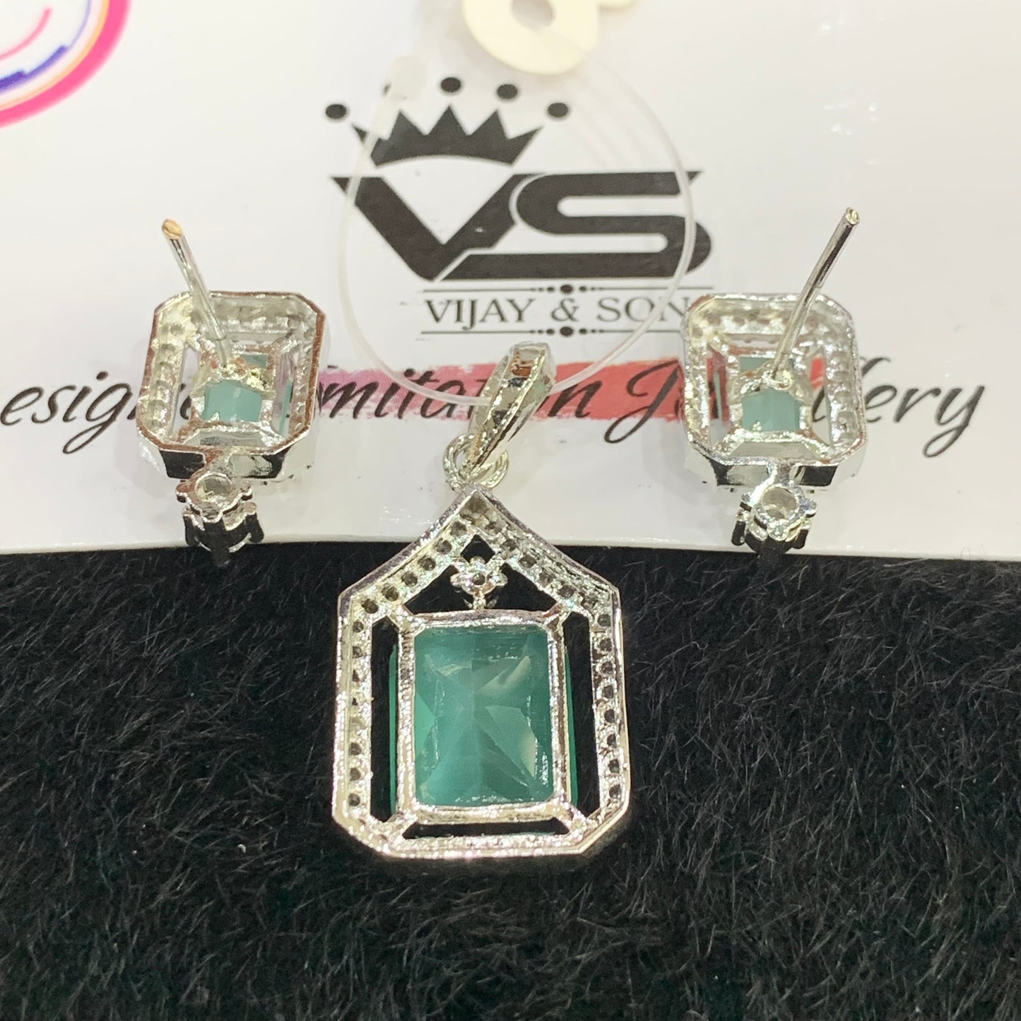 Zircon Pendant Sets 467890