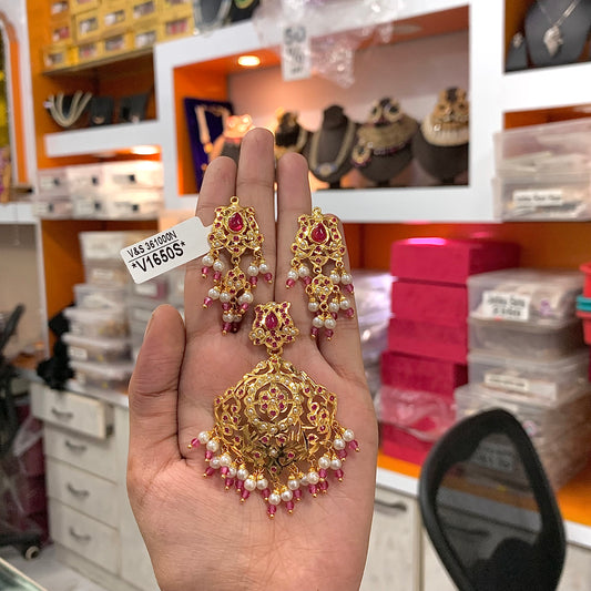 Jadau Pendant Set 3565556