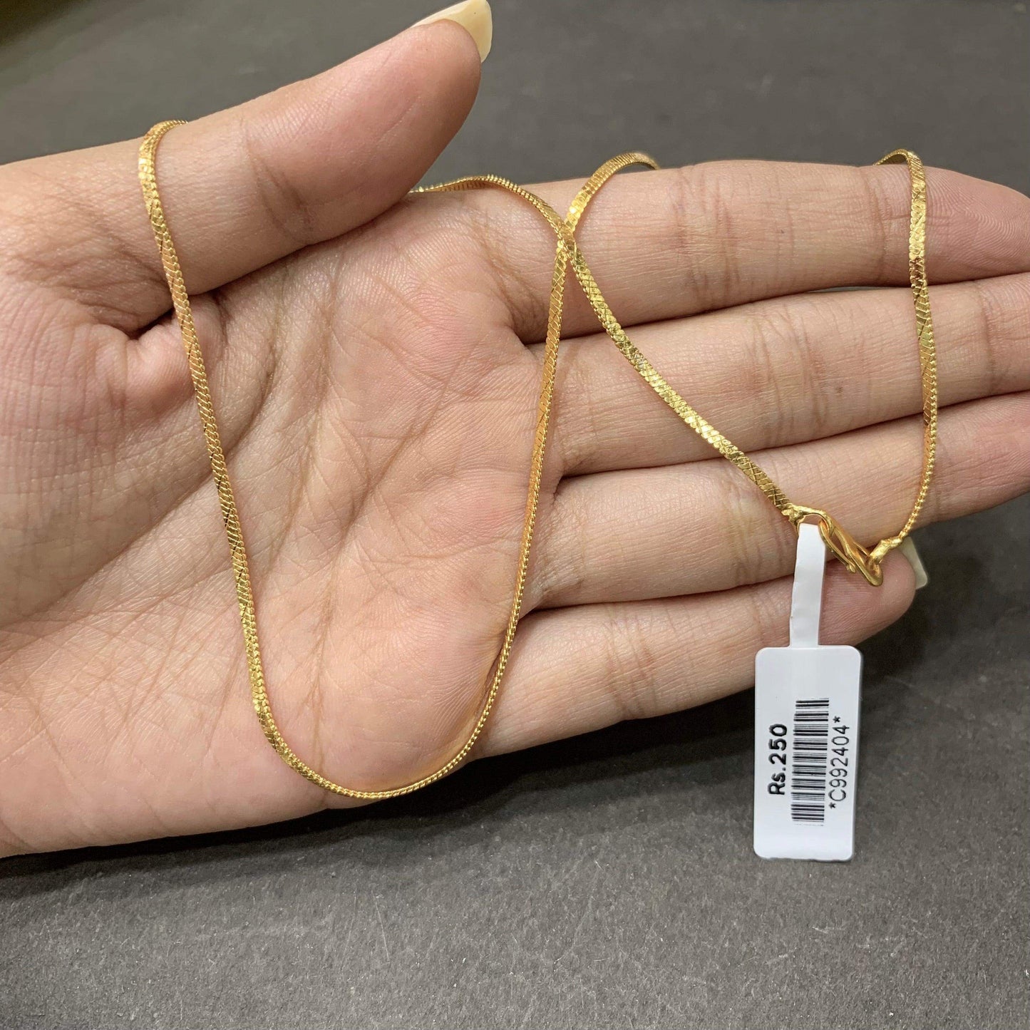 Golden Chain 992404 - Vijay & Sons