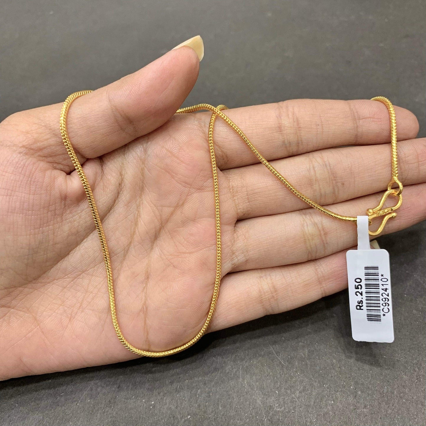 Golden Chain 992410 - Vijay & Sons