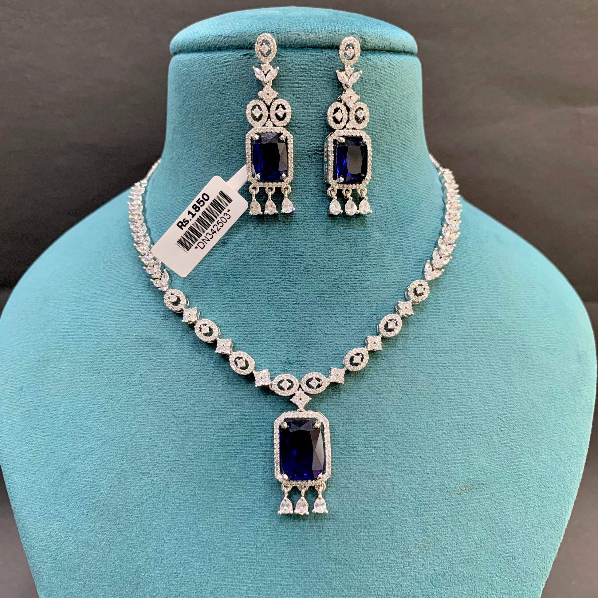 Zircon Necklace Set165494 - Vijay & Sons