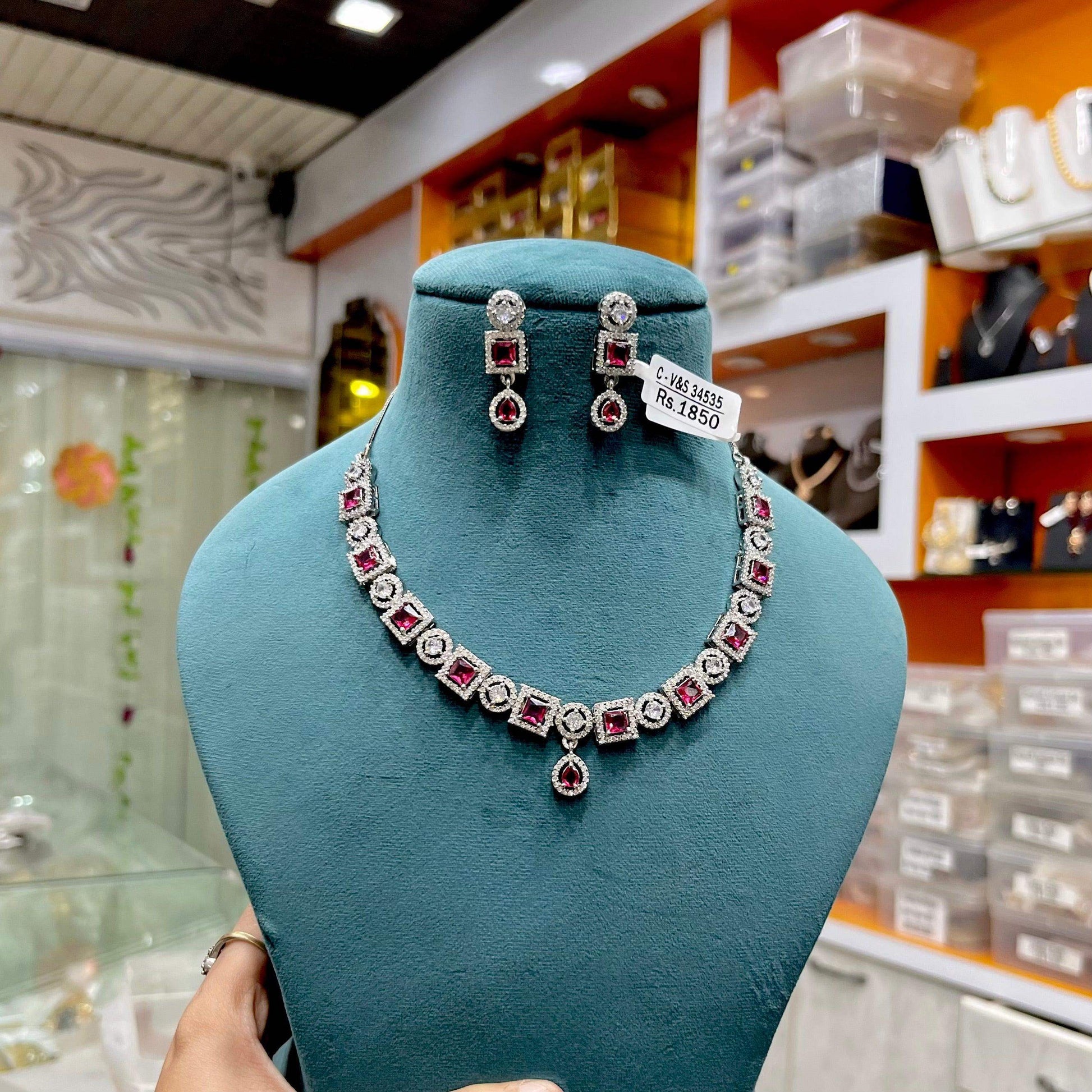 Diamond necklace set 9876294 - Vijay & Sons