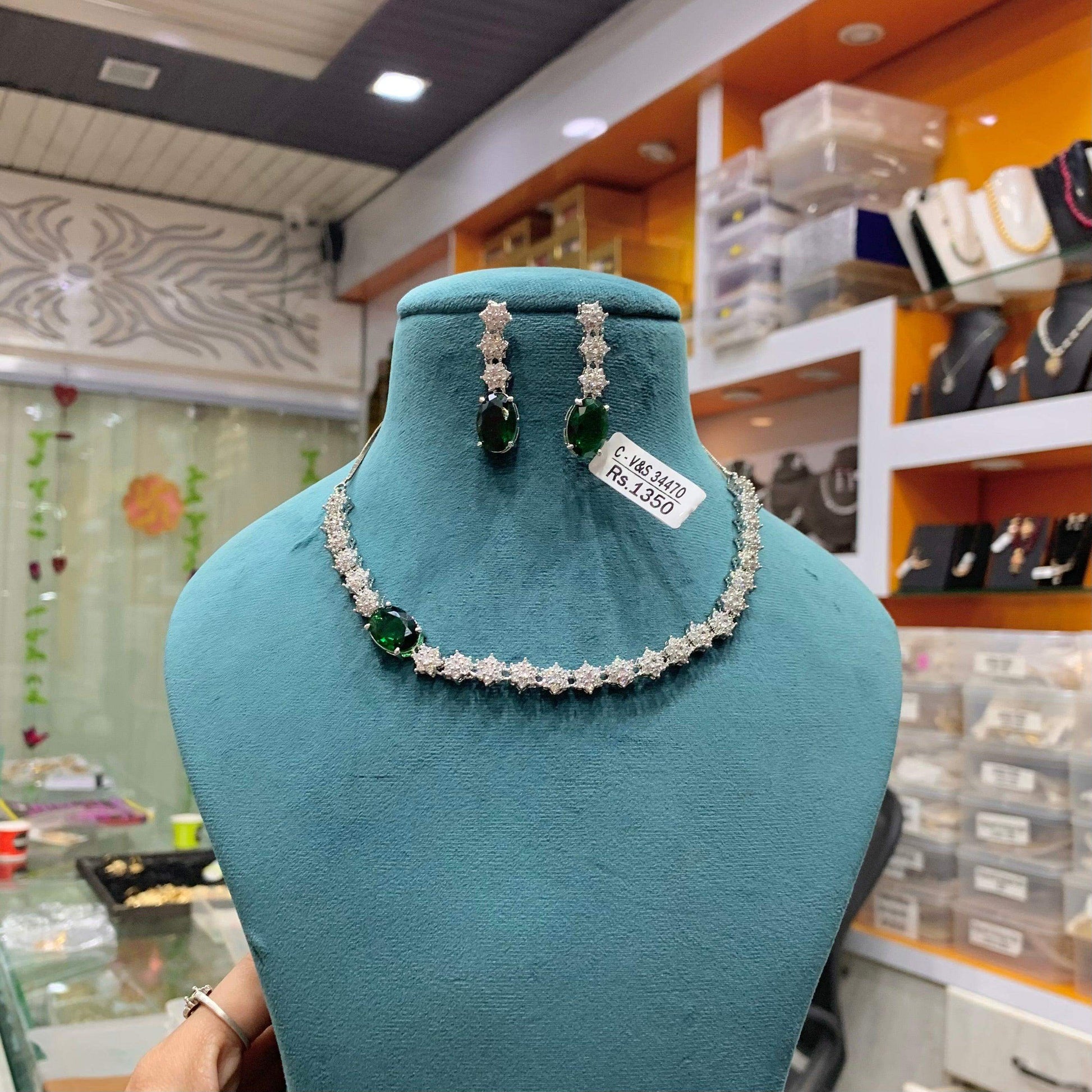 Diamond necklace sets 8965 - Vijay & Sons