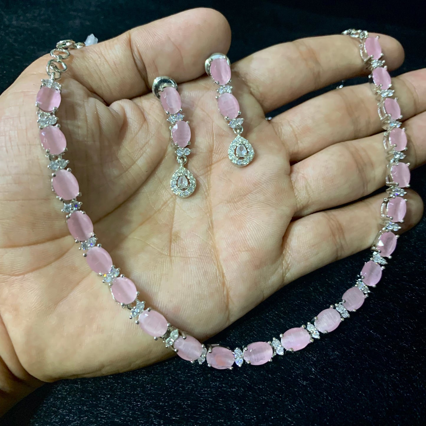 Diamond necklace set 57965447