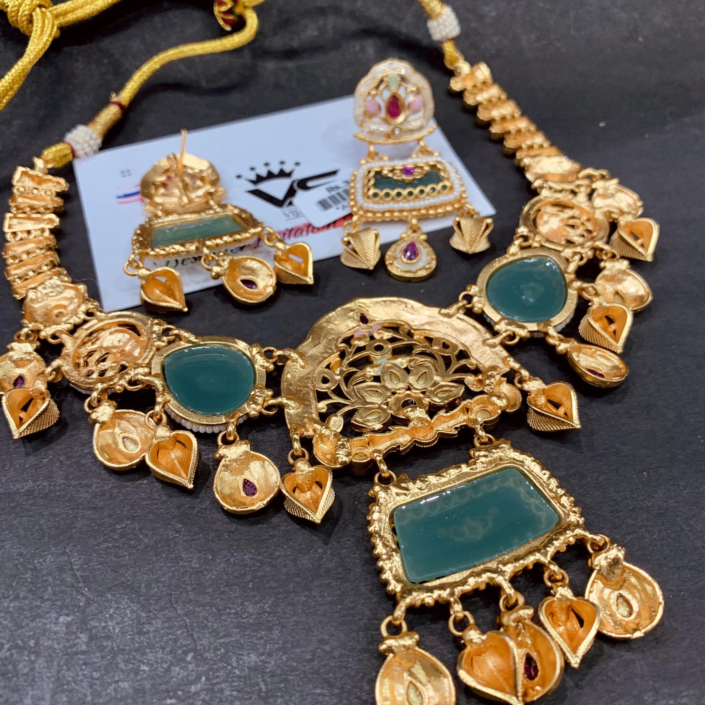 Antique Necklace Set 62736