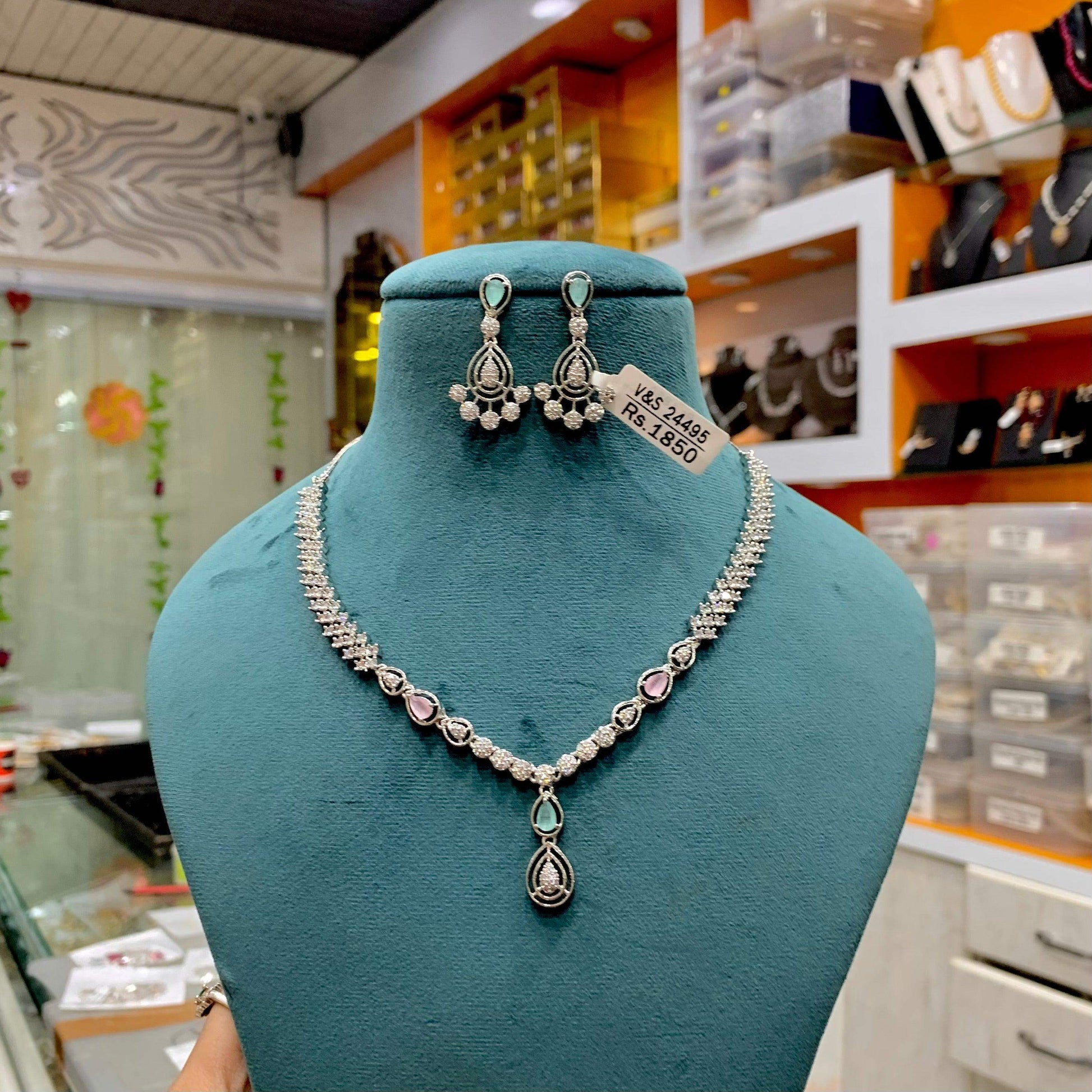 Diamond necklace set 3214 - Vijay & Sons