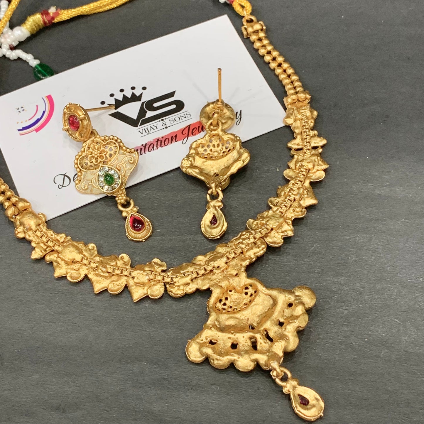 Antique Necklace Sets 6885689
