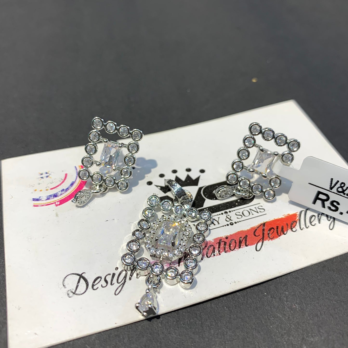 Zircon Pendant set 43245