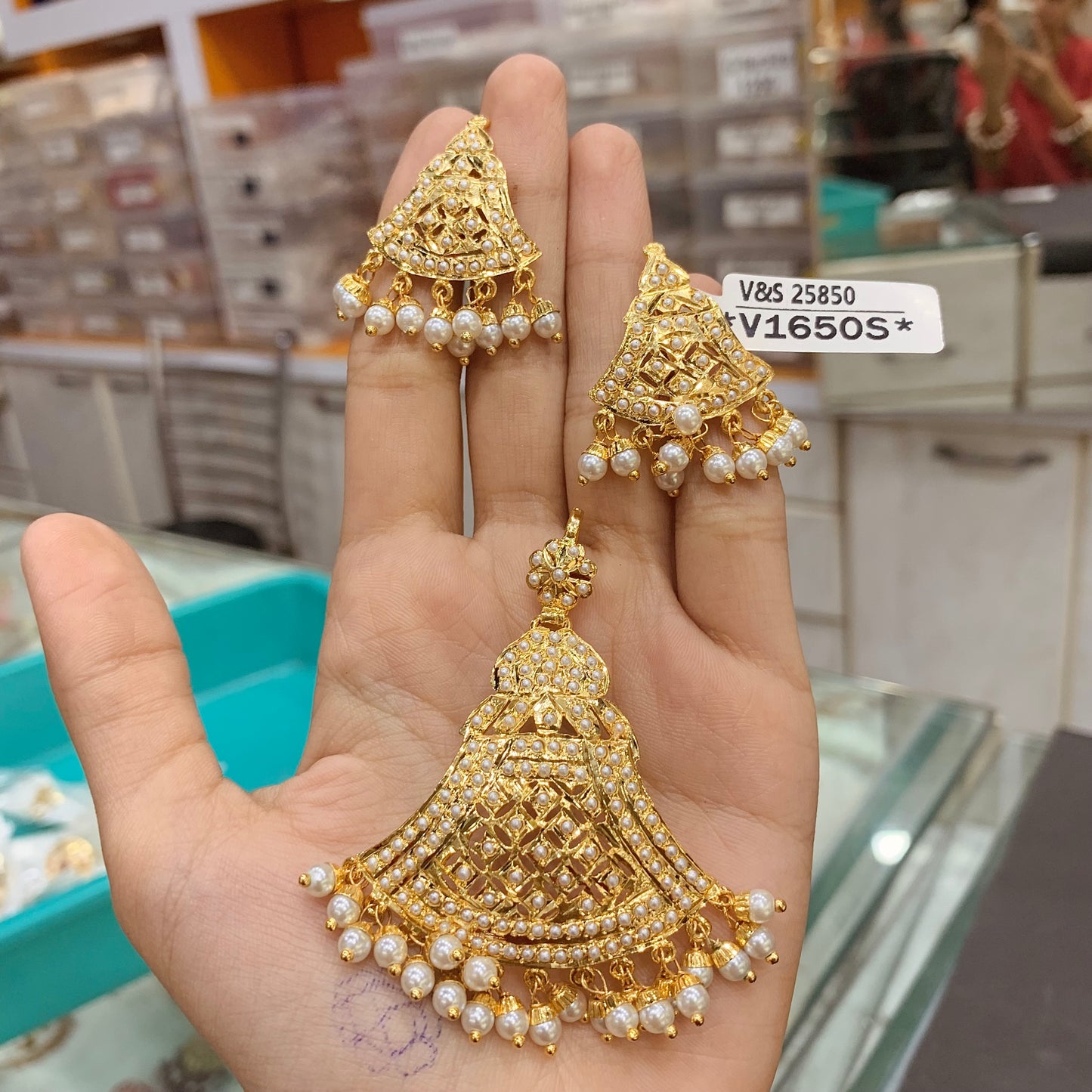 Jadau Pendant Set 56543