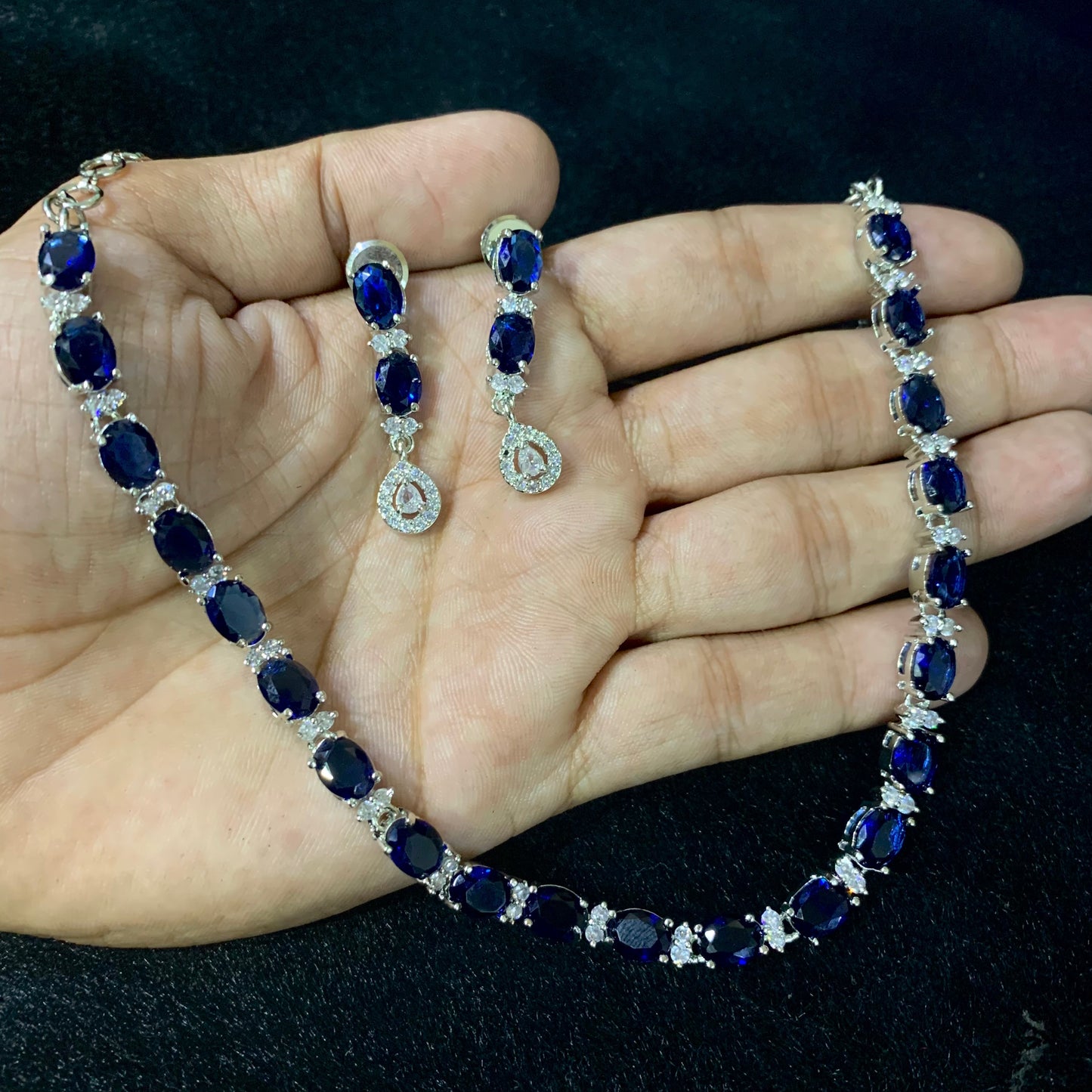 Diamond necklace set 57965447