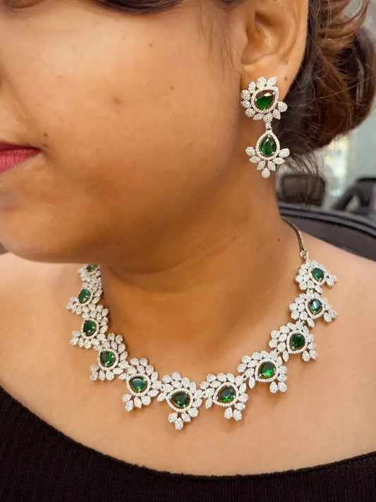 Diamond necklace set 358884