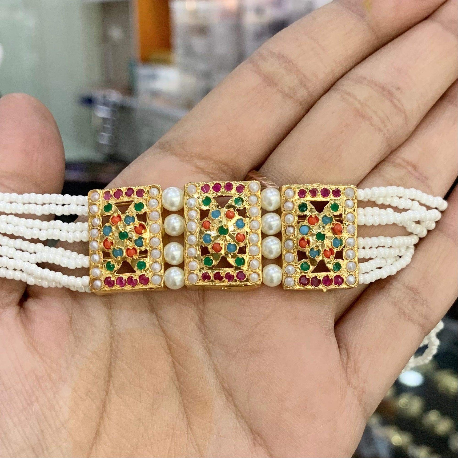 Chokker set 688995 - Vijay & Sons