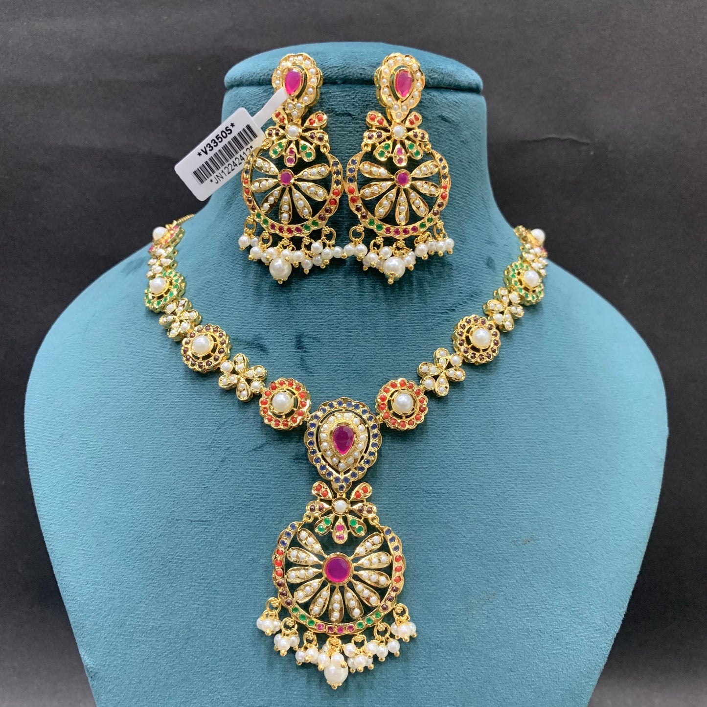 jadau necklace set