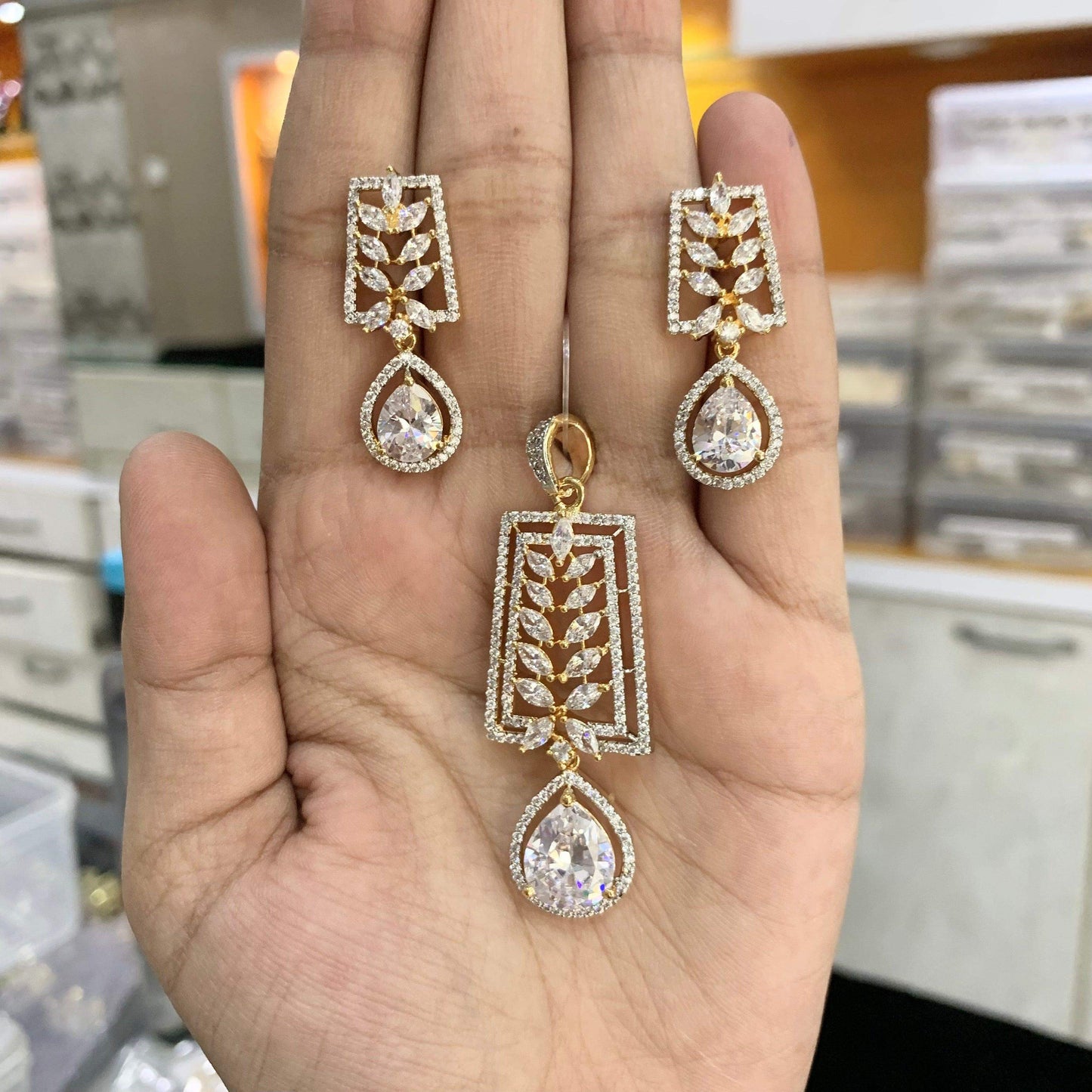 Zircon Pendant Sets 5264666 - Vijay & Sons