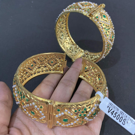 Jadau Bangles 57756 - Vijay & Sons