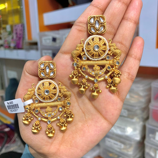 Antique Earrings 4356662