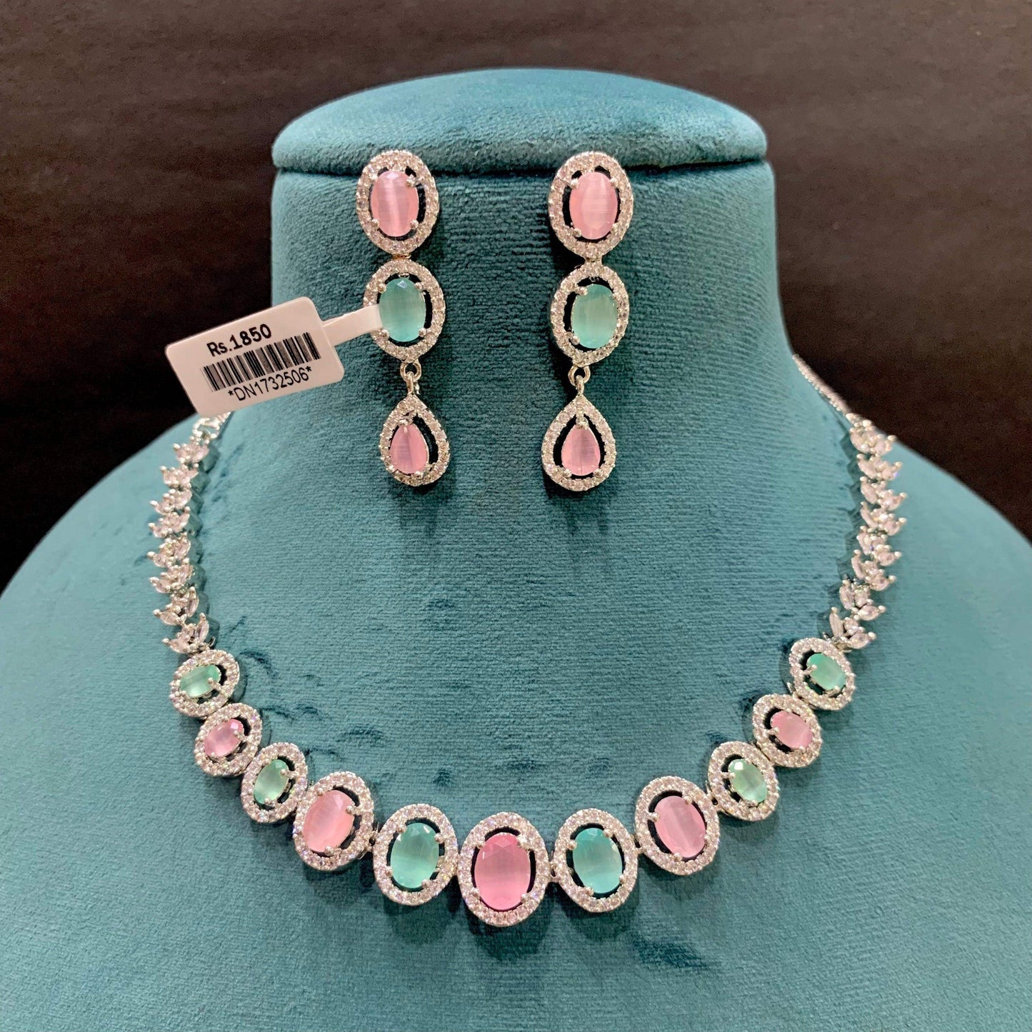 Zircon Necklace Set 5778727 - Vijay & Sons