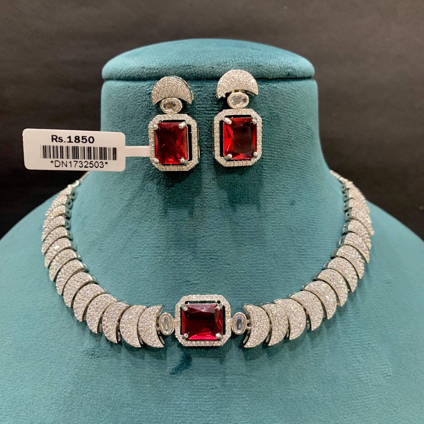 Zircon Necklace Set 45632 - Vijay & Sons