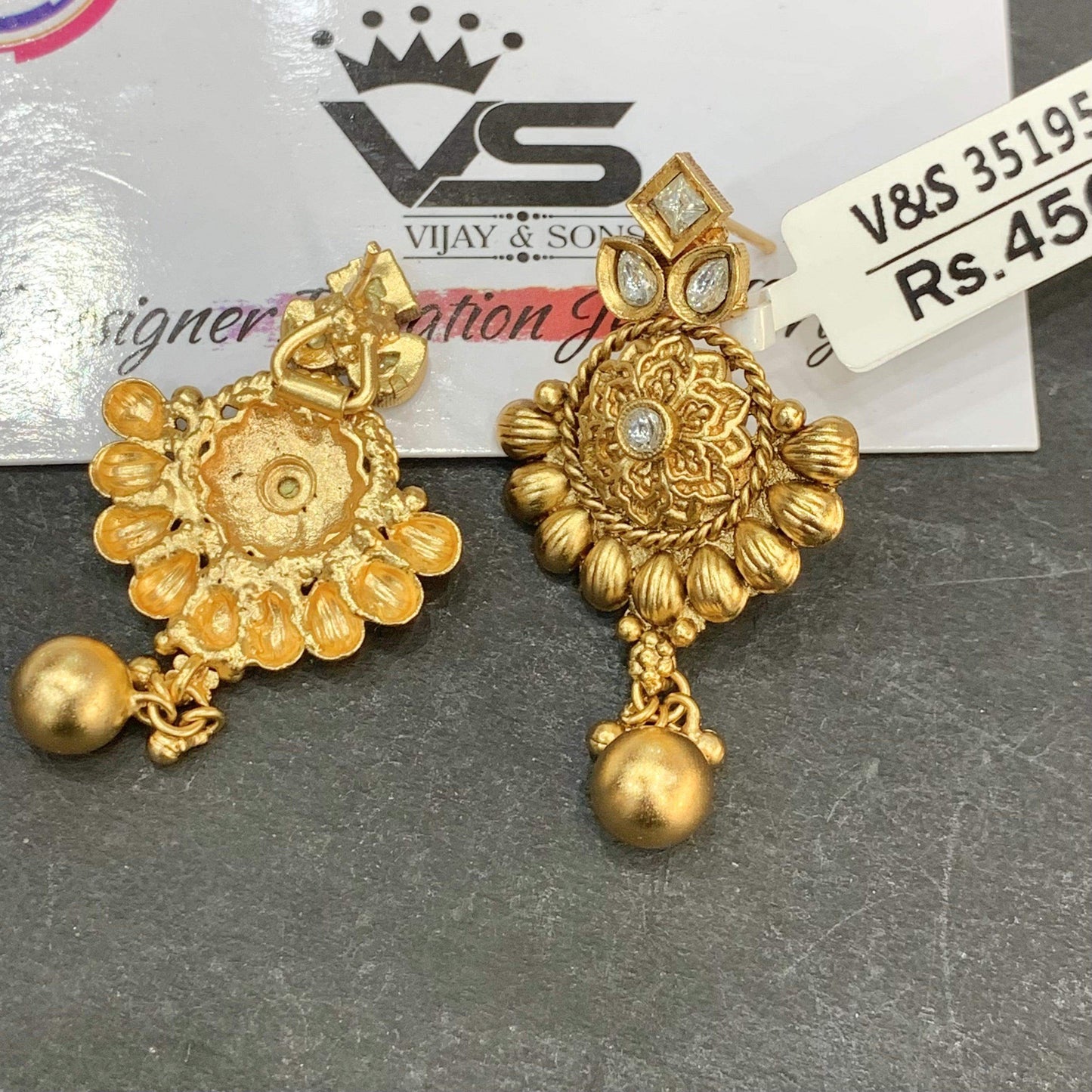 Antique earrings 22334 - Vijay & Sons