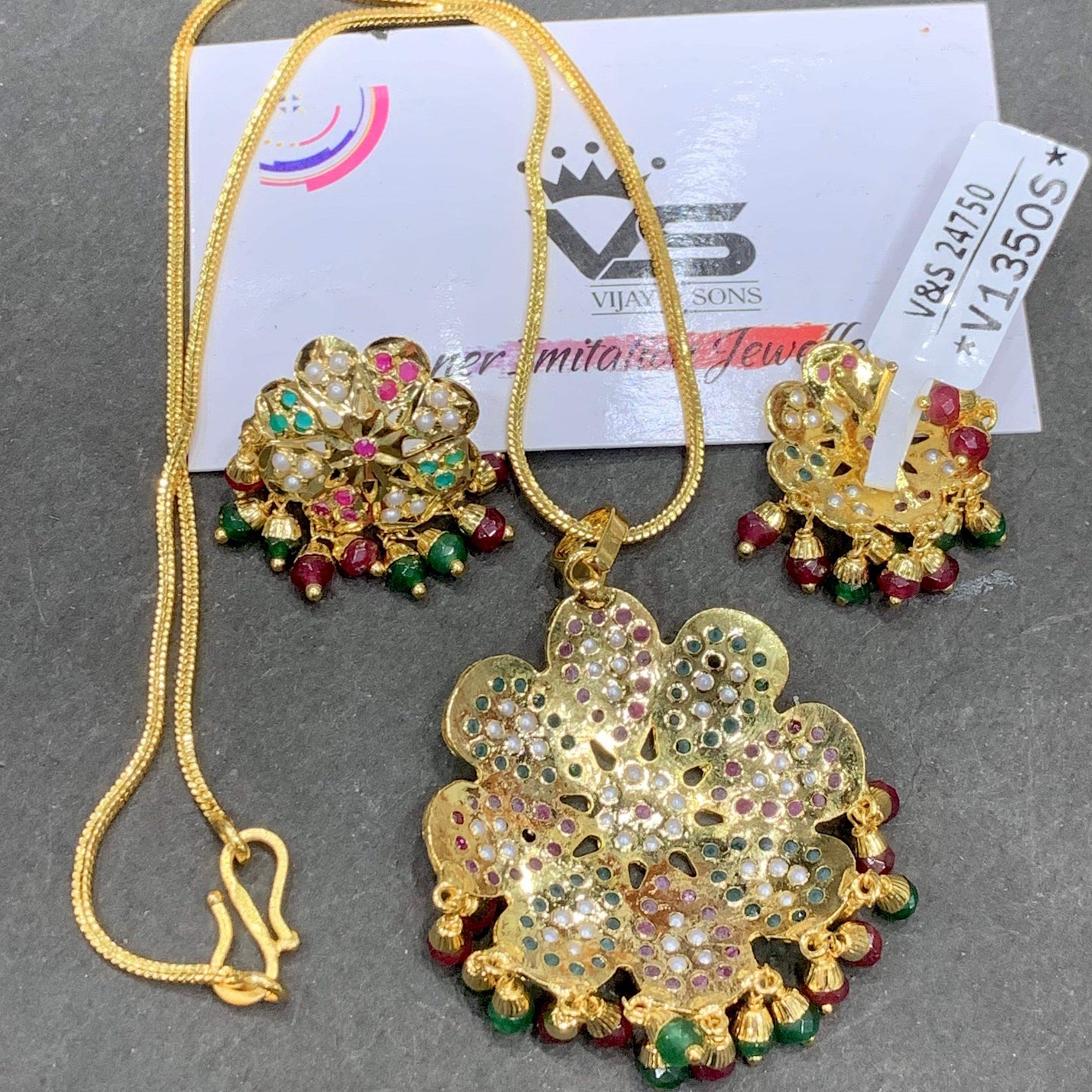 Jadau pendant set 345665 - Vijay & Sons