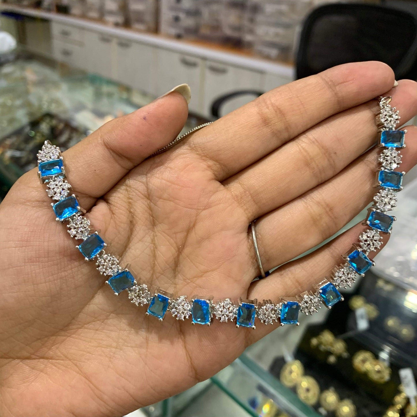 Diamond Necklace Set 35433 - Vijay & Sons
