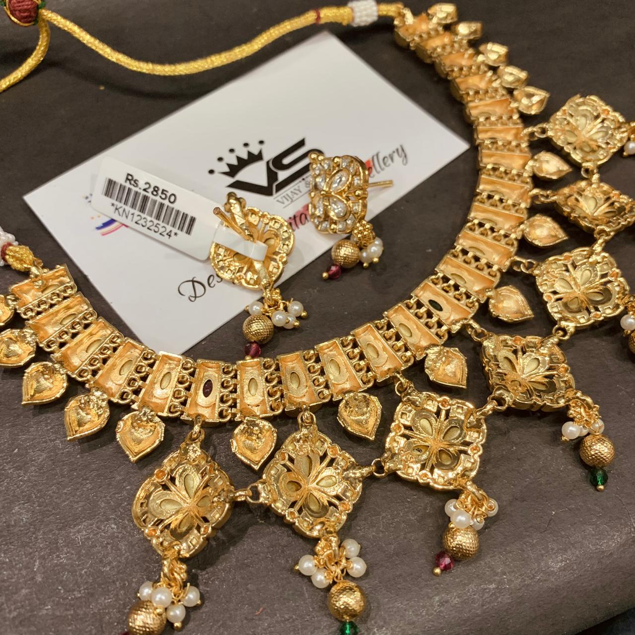 Kundan Necklace Sets 53736