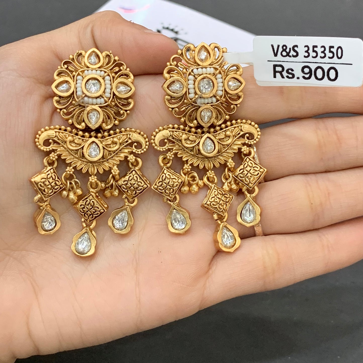 Antique earrings 655444