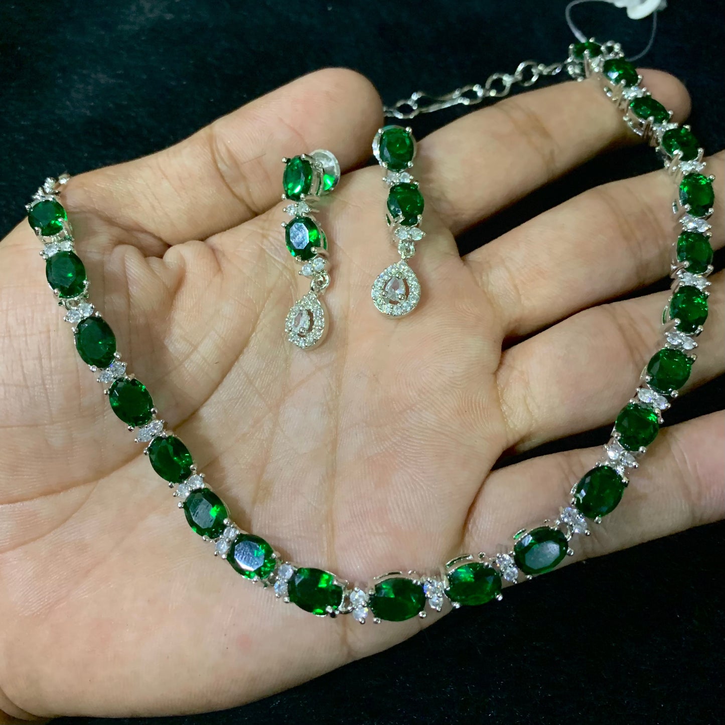 Diamond necklace set 57965447