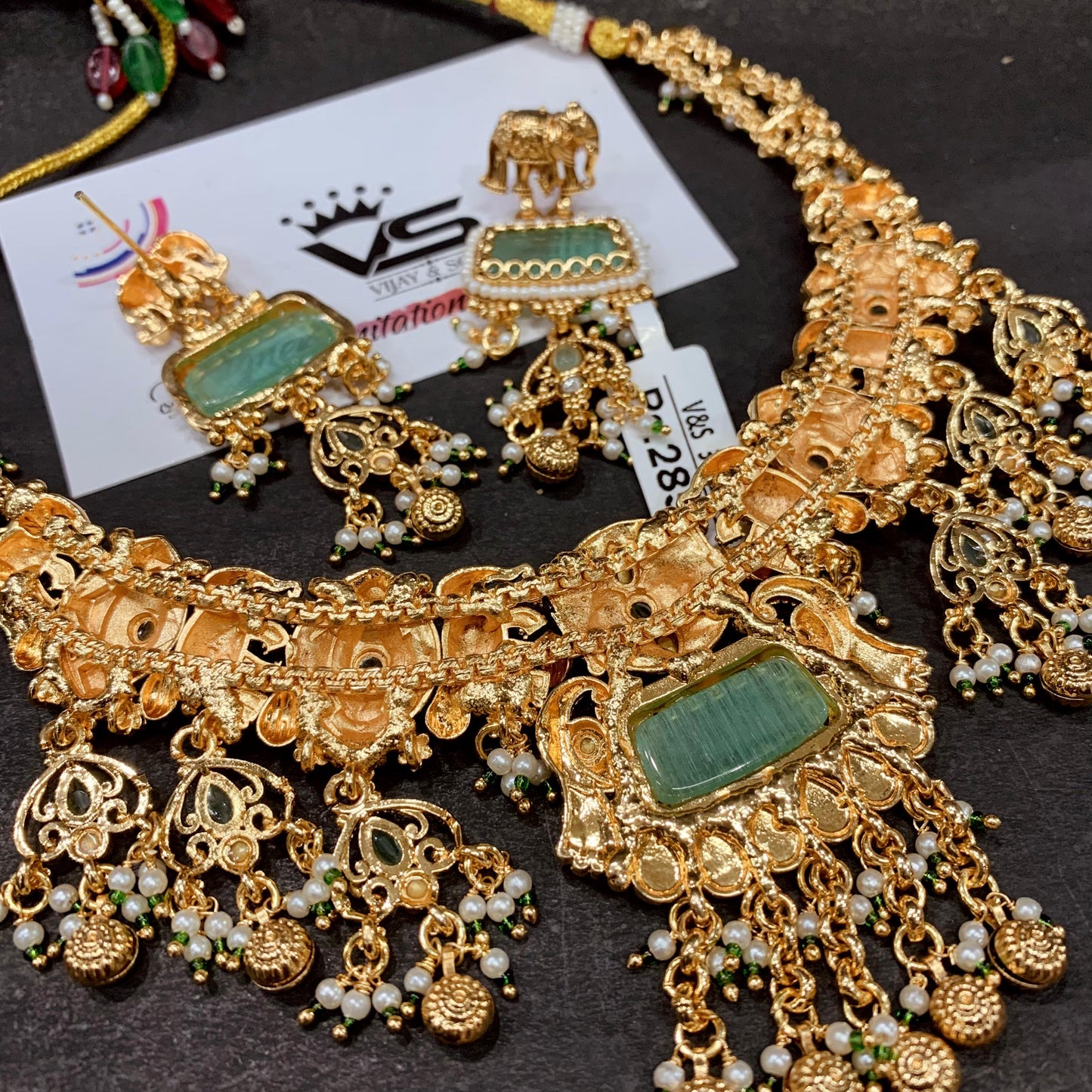 Antique Necklace Set 56544