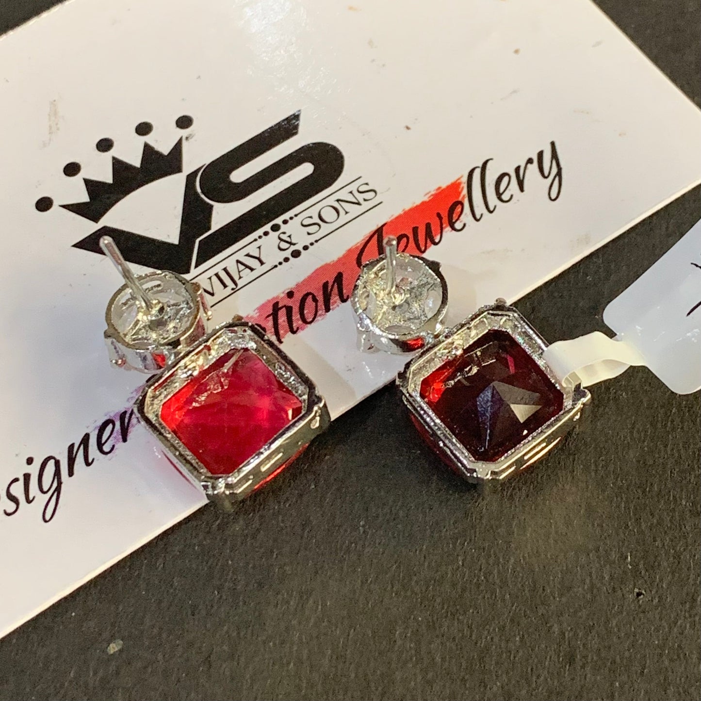 Zircon Earrings 2454333