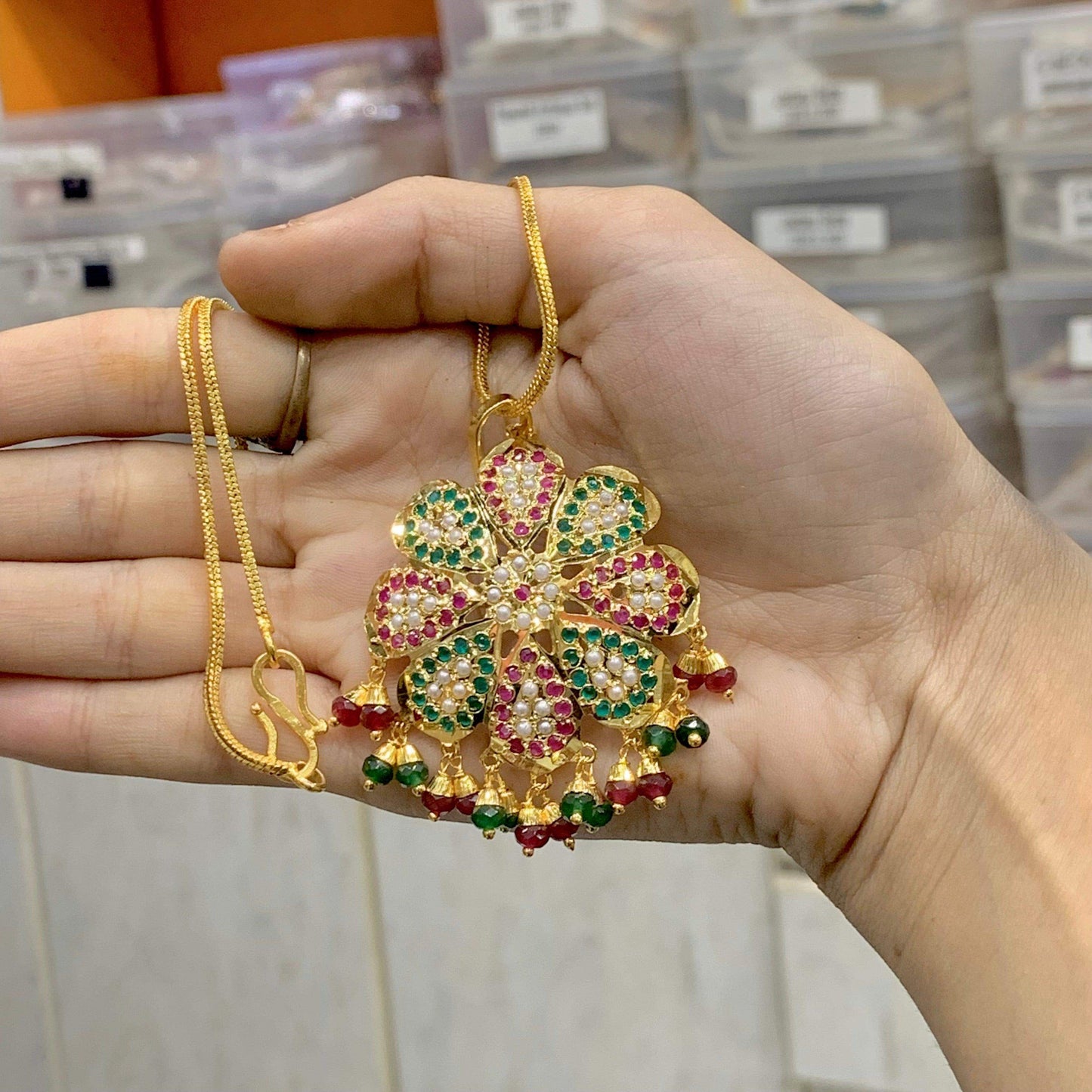Jadau pendant set 345665 - Vijay & Sons