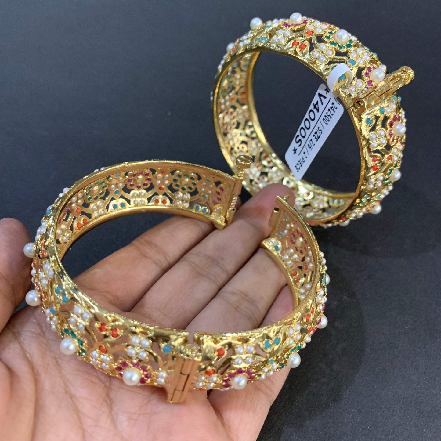 Jadau Bangles 67545 - Vijay & Sons