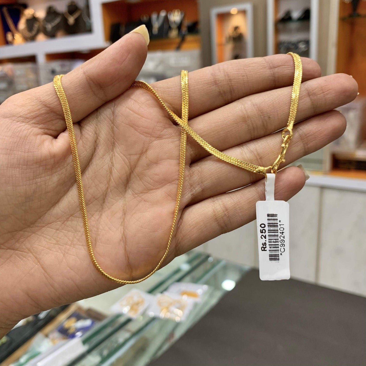 Golden Chain 992401 - Vijay & Sons