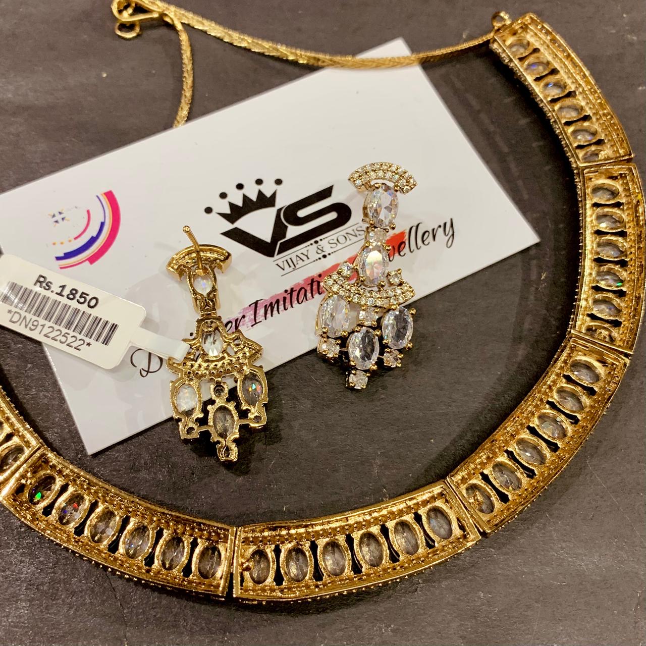 Zircon Necklace set 5266353