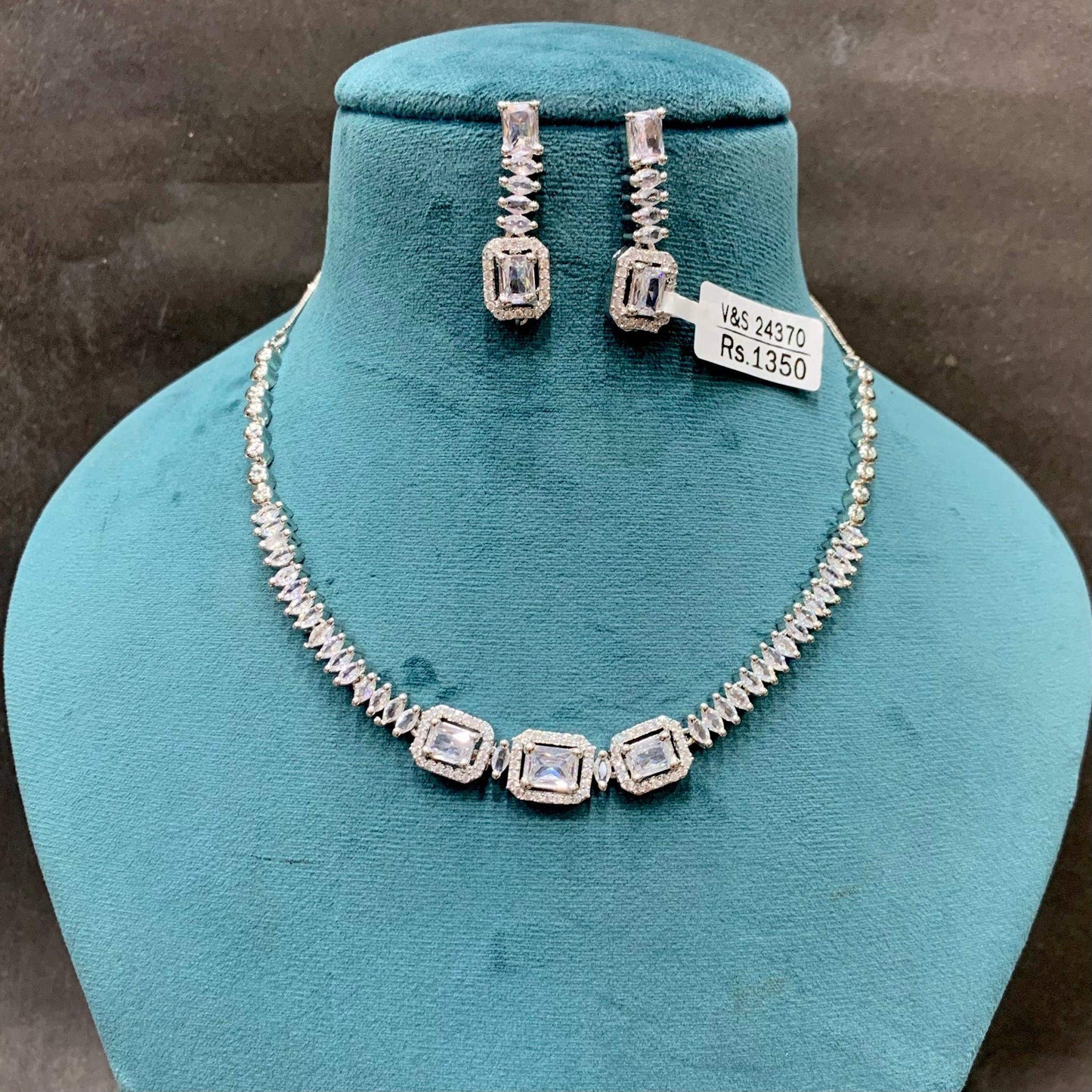 Zircon Necklace Set 0643 - Vijay & Sons
