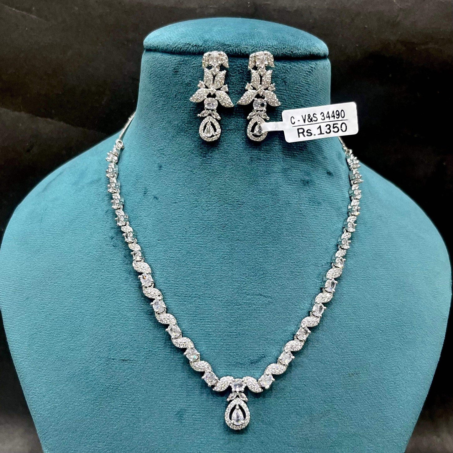 Zircon Necklace Set 22322 - Vijay & Sons