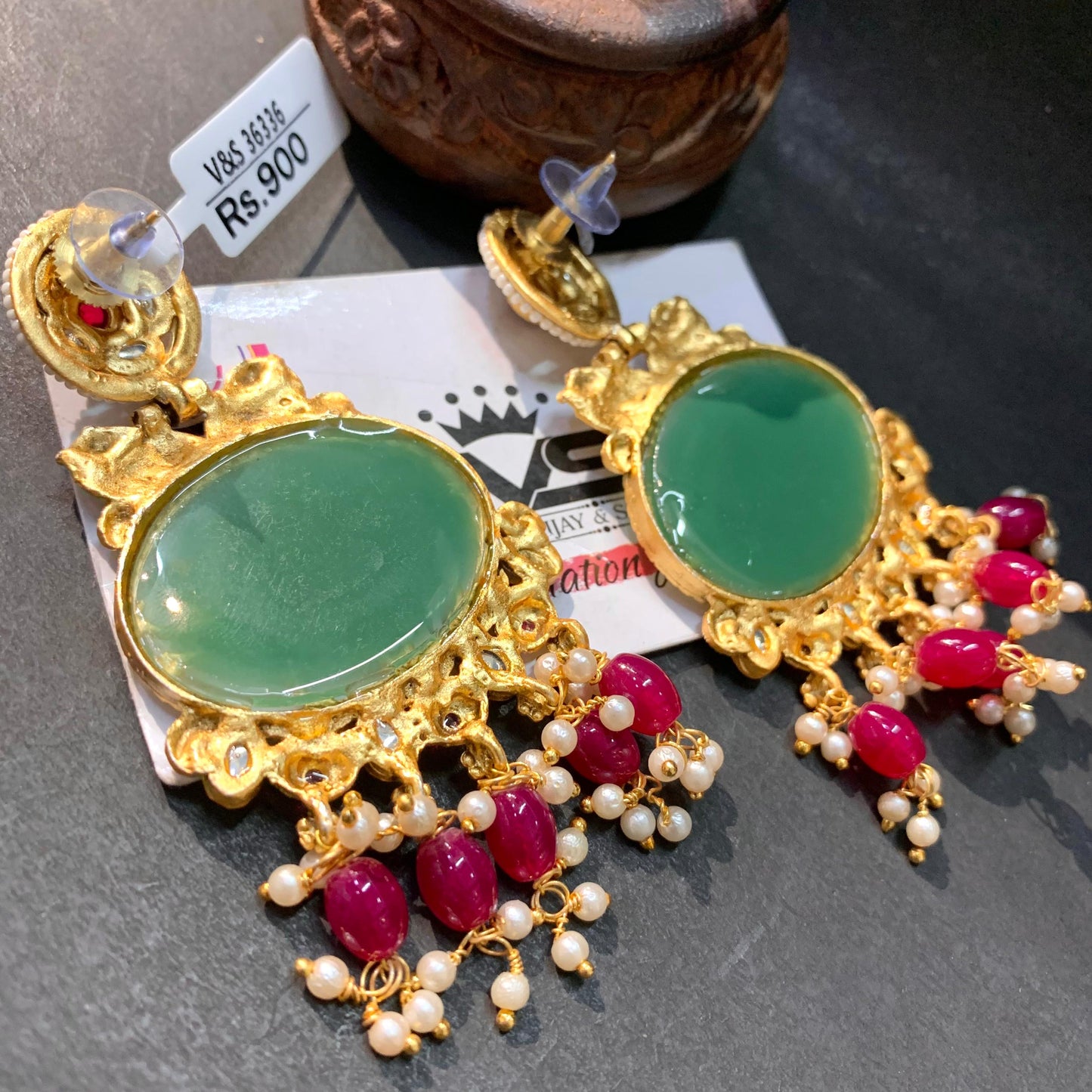 Antique Earrings 4667666