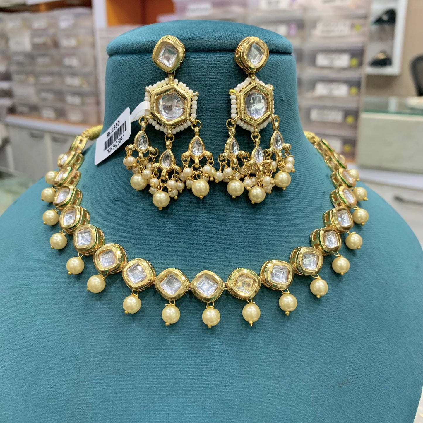 Kundan necklace set