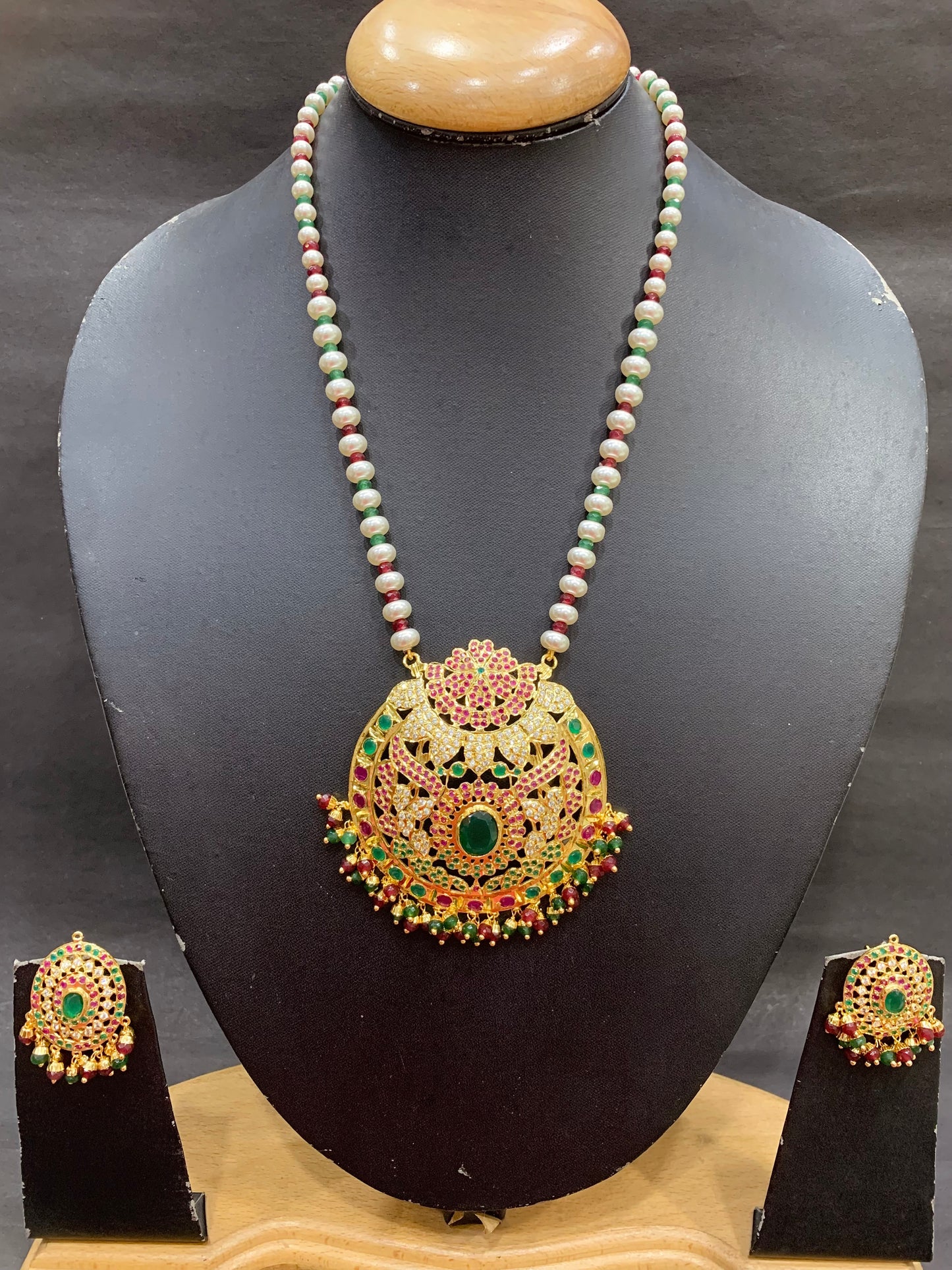 Jadau Pendant Set 455555