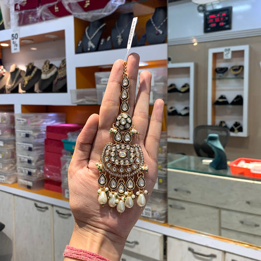 Kundan Maang Tikka 46666665