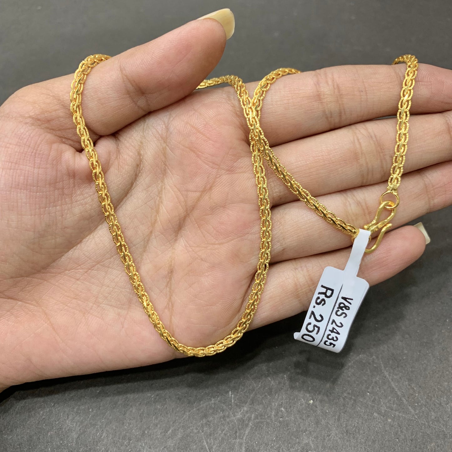 Golden Chain 992405