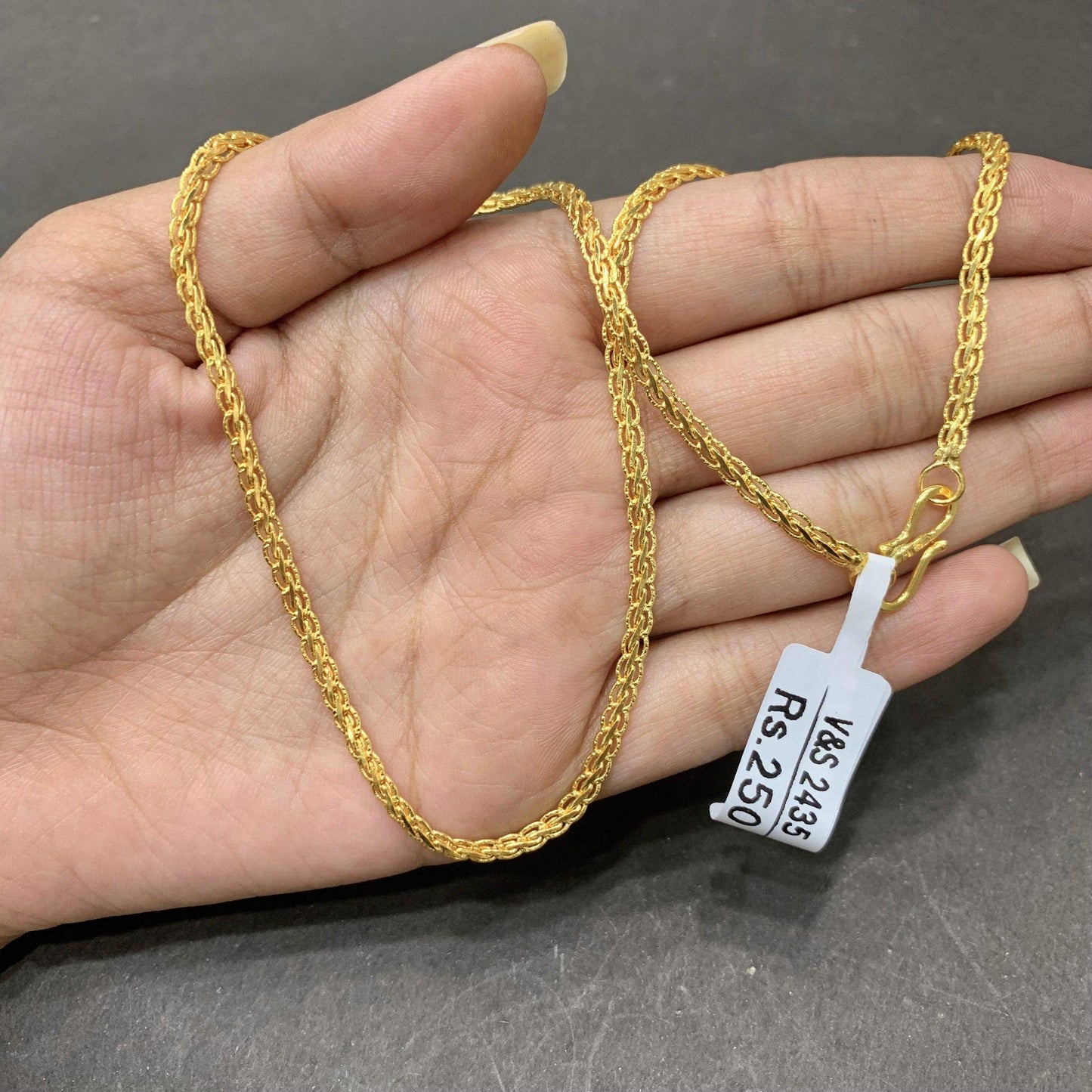 Golden Chain 992405 - Vijay & Sons