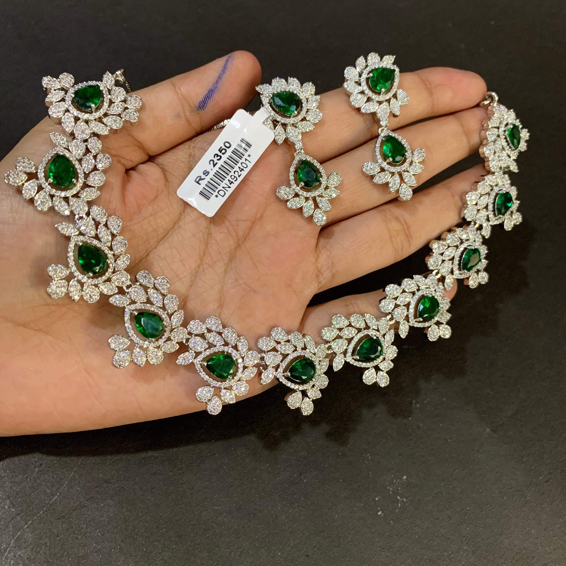 Diamond necklace set 358884 - Vijay & Sons